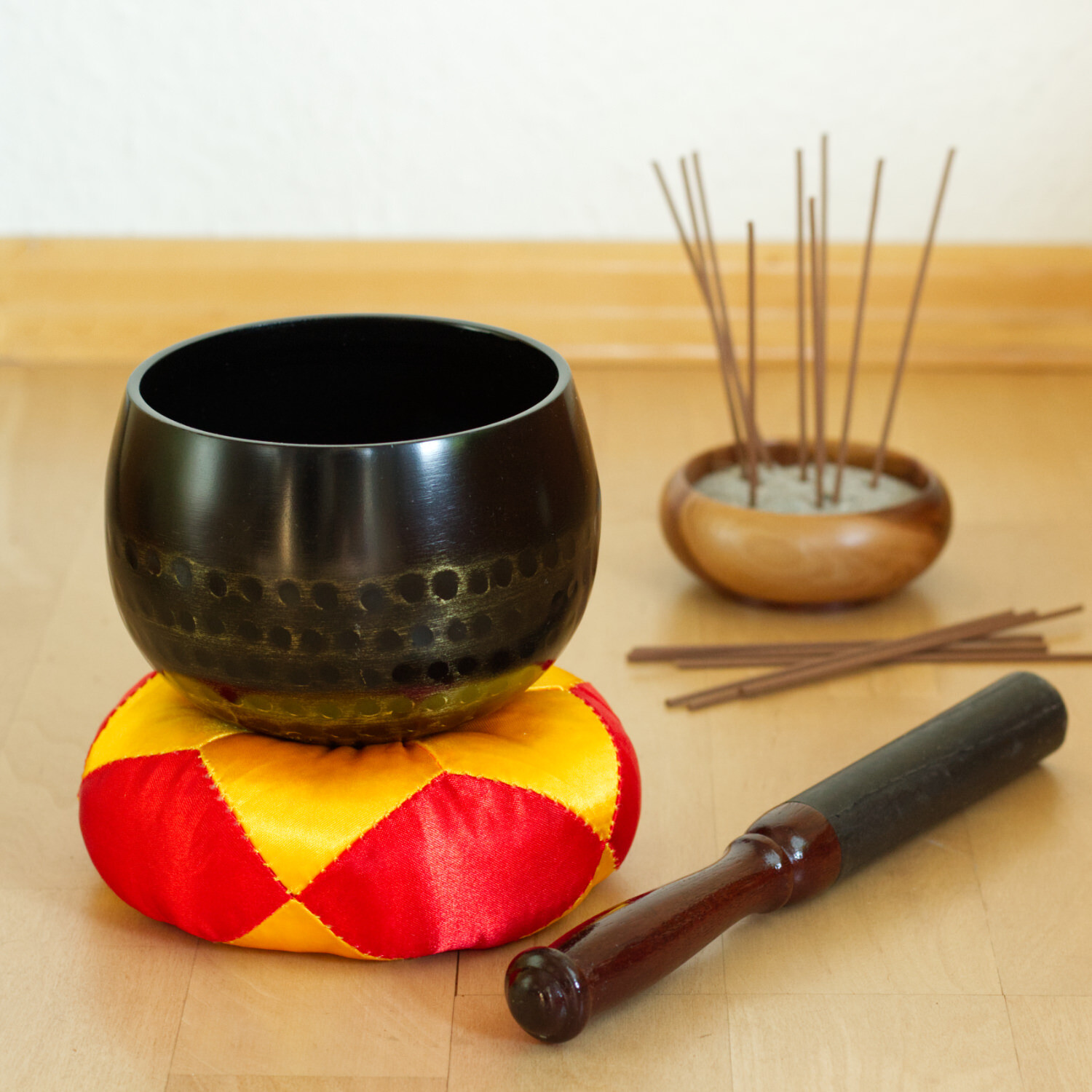 Japán hangtálak - Kínai templom harangja - 15 cm  A k&iacute;nai templomi harangok lenyűg&ouml;zőek nemes megjelen&eacute;s&u