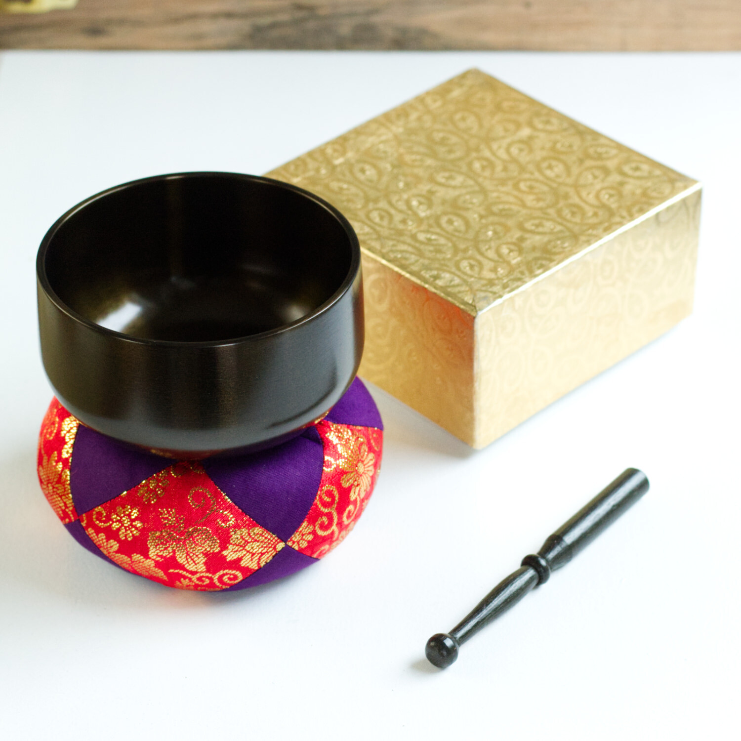 Japán hangtálak - Japán Hangtál - ZEN - Fekete - 81 mm  Ez a jap&aacute;n ZEN hangt&aacute;l fekete lakkoz&aacute;s&uacute;, amelye