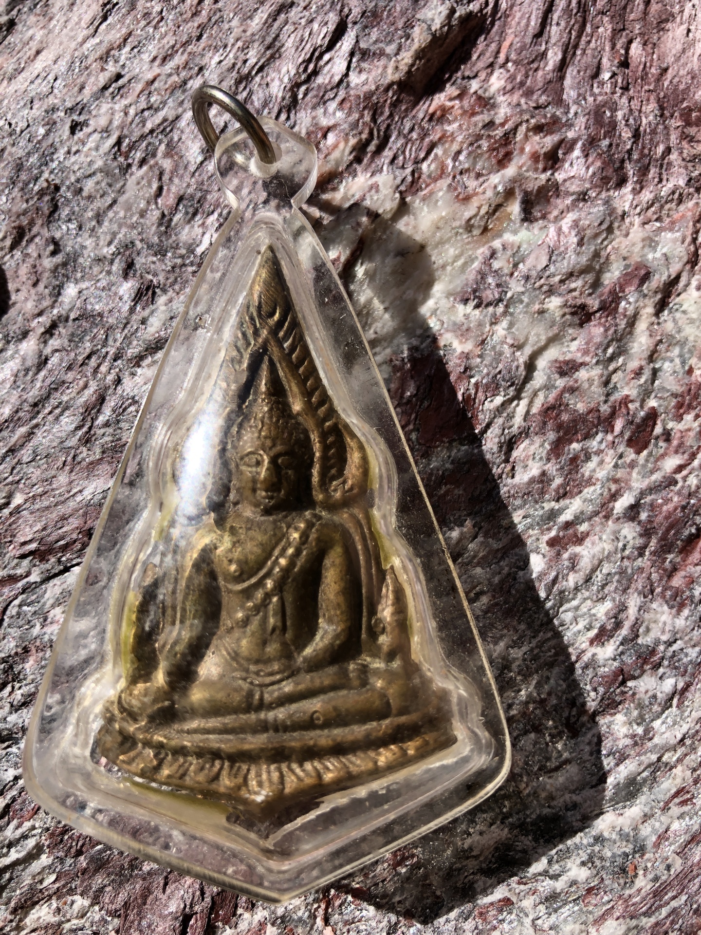 Buddha szobrok - Antik Thai Buddha Amulett medál Thaiföldről érkezett amulett,antik bronz kis Buddha szobrok ,mely medálként 