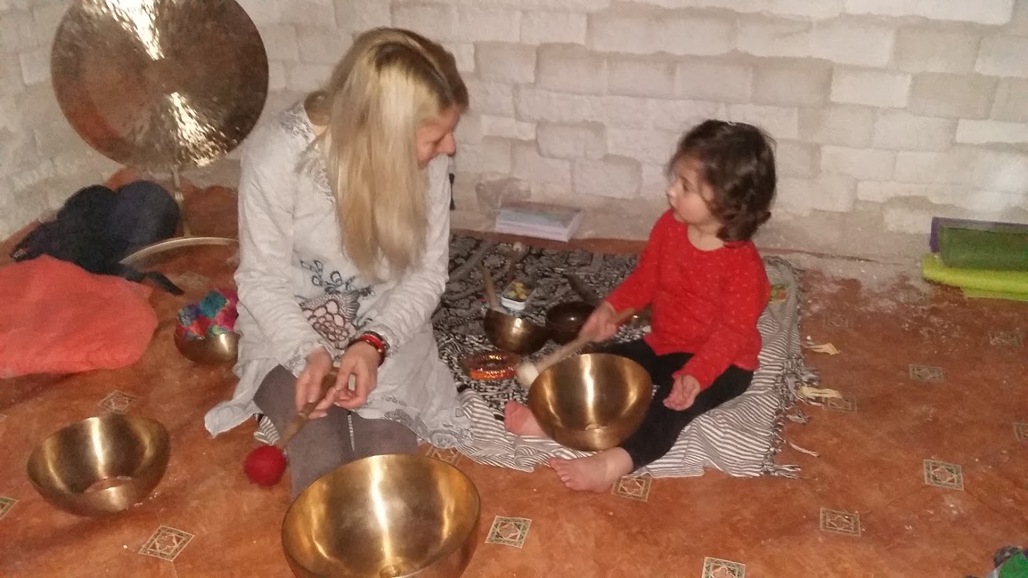 Szolgáltatások - Játék hangtállal és gonggal -gyerekeknek  <div id="isPasted" style=