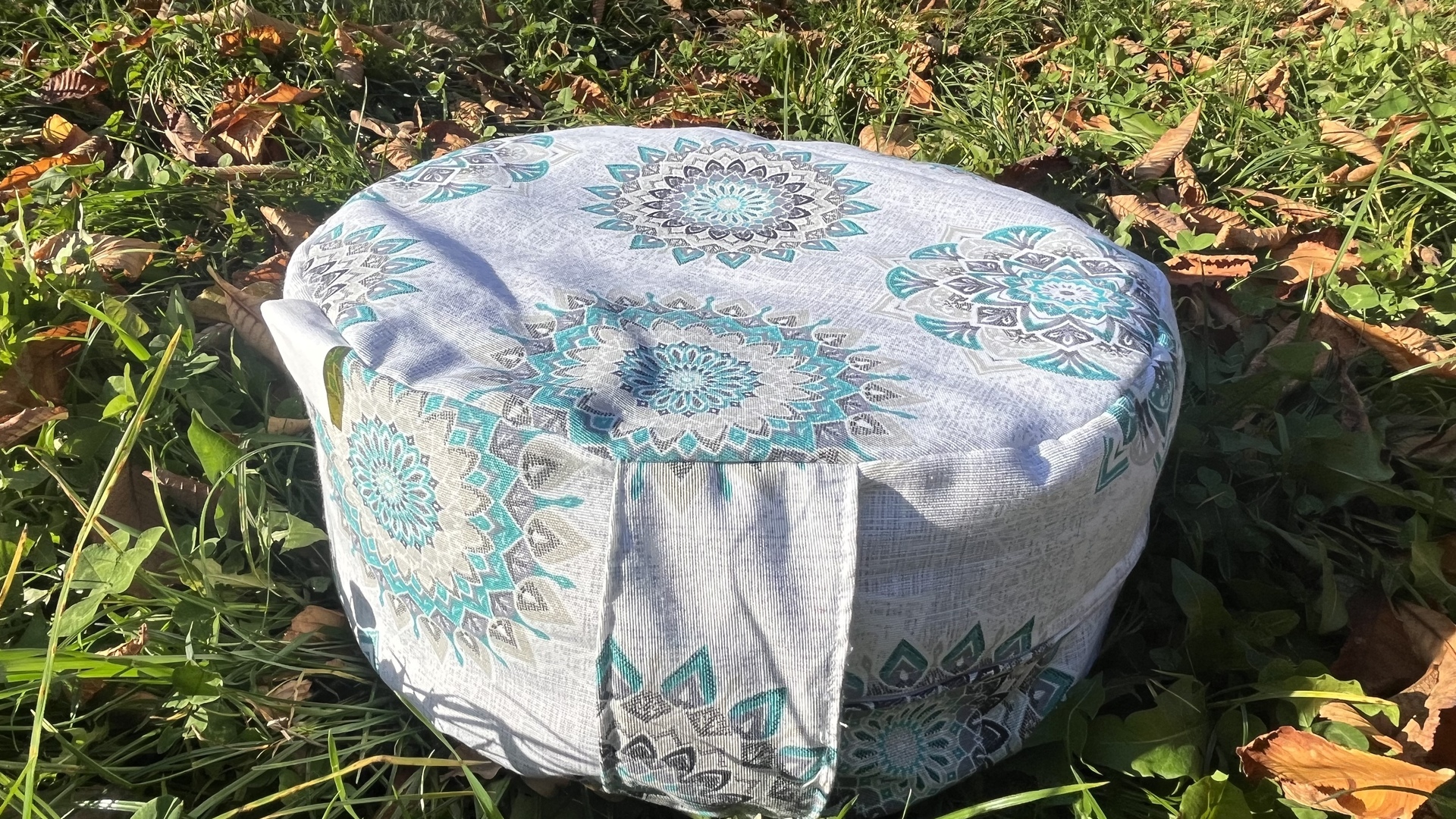 Meditációs párnák - Bio tönkölybúza meditációs párna - Zöld és szürke mandalás  Belső húzat nélkül  <div style="font-size: 1rem;">+Belső huzat rendel&eacute;s&eacute;hez katti 