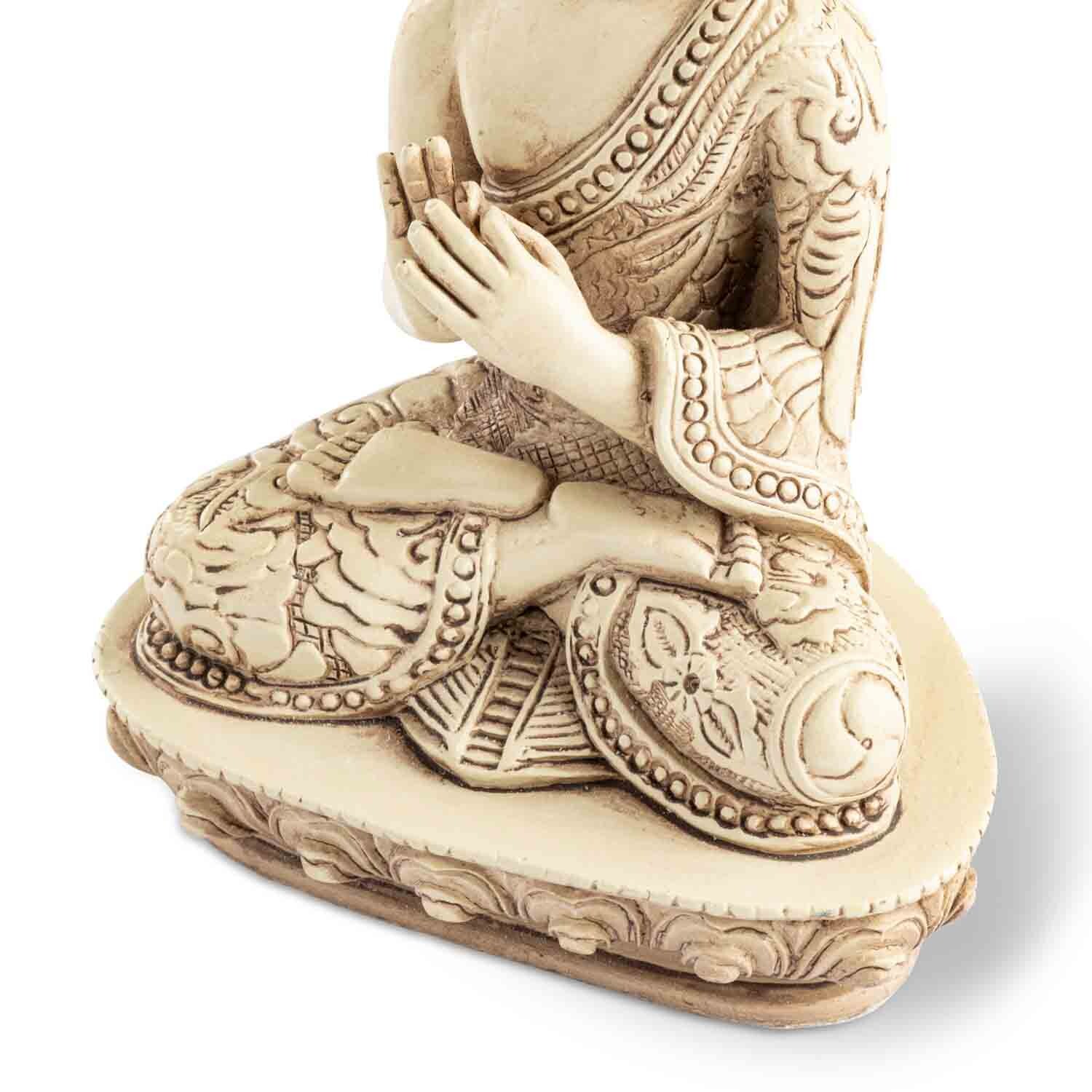 Buddha szobrok - Buddha szobor - A Dharma kereke - Elefántcsont - 13 cm  Ebben a medit&aacute;ci&oacute;s gesztusban az egyik k&eacute;z k&ouml;z&ea 