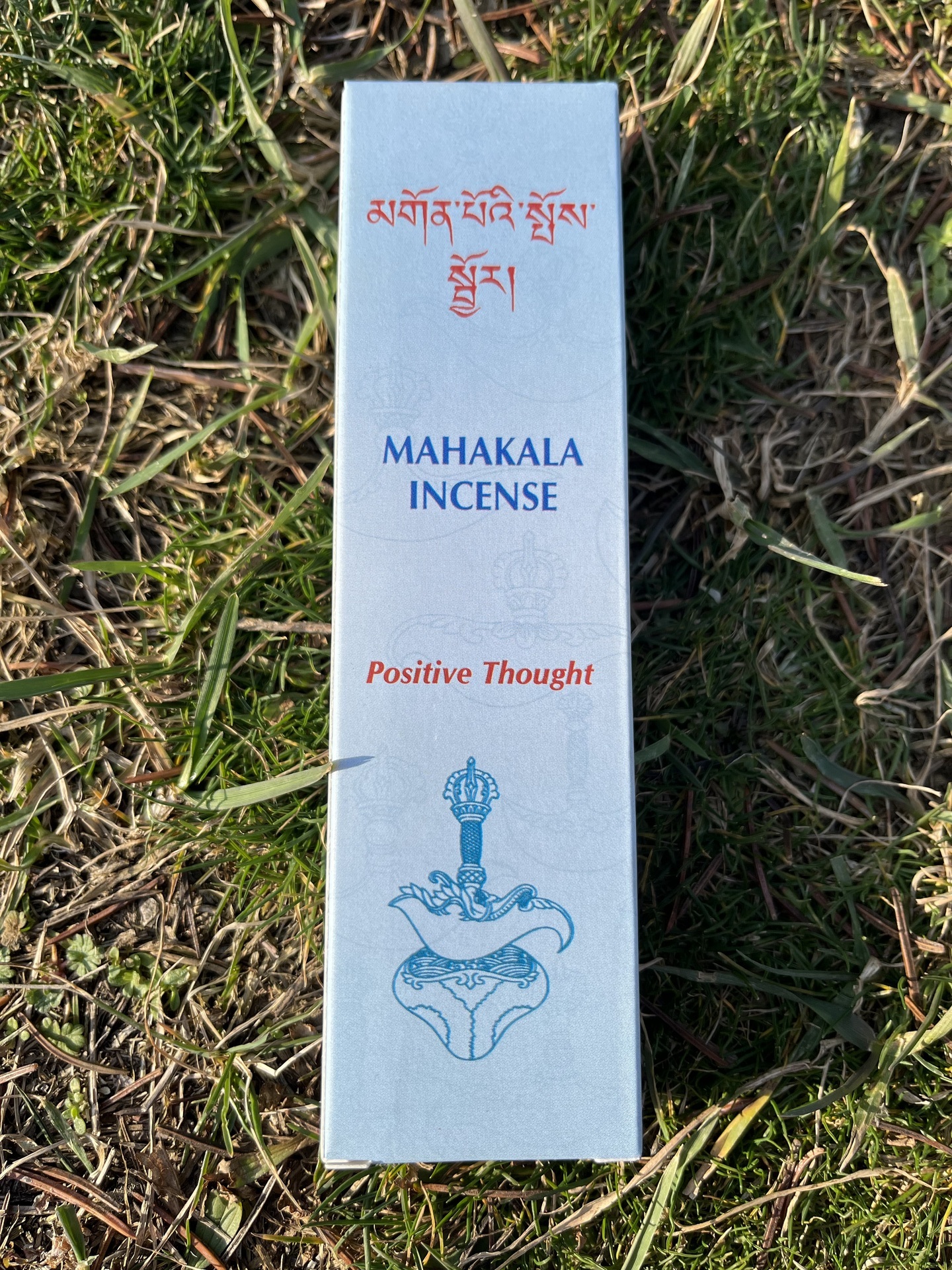 Chenrezing tibeti füstölők - Chenrezig -​ Mahakala - Nepáli füstölő - Pozitív Gondolat  A Himalája hegyi füstölőt a tantrikus Buddhista Karavira szöveg régi bölcse 