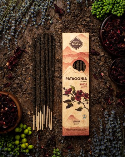 Sagrada Madre Patagonia sorozat - Sagrada Madre - Patagonia sorozat - Hibiscus-Hibiszkusz Füstölő  A hibiszkusz arom&aacute;ja cs&aacute;b&iacute;t&aacute;sra &eacute;s roman