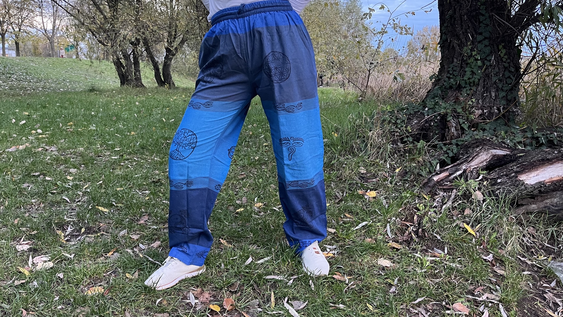 Nepáli férfi nadrág - Nepáli Unisex nadrág - kiralykék  <span style="font-size: 1rem;">A királykék színű, laza szabású nepáli unisz 