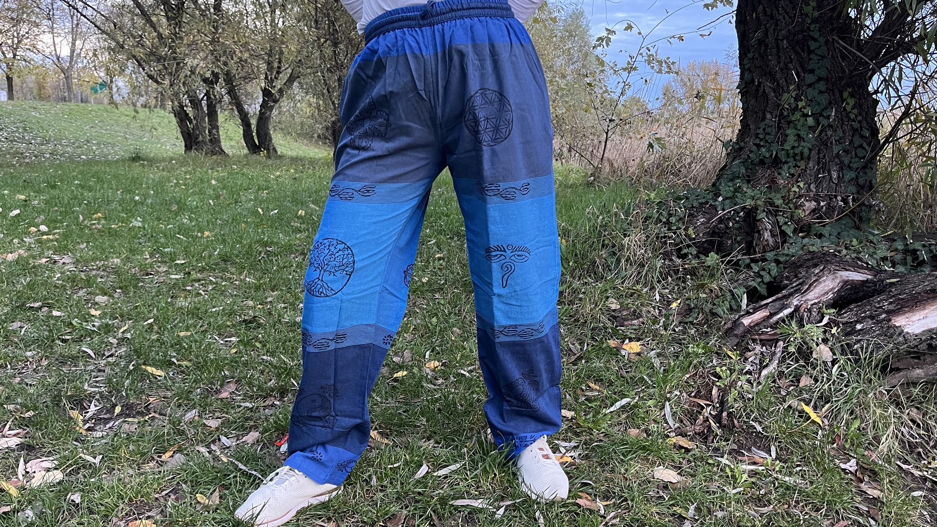 Nepáli férfi nadrág - Nepáli Unisex nadrág - kiralykék  <span style="font-size: 1rem;">A királykék színű, laza szabású nepáli unisz 