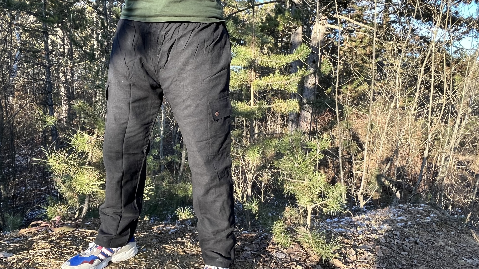 Nepáli férfi nadrág - Nepáli Unisex nadrág - fekete zsebes  <span style="font-size: 1rem;">A Nepáli Unisex fekete zsebes nadrág könnyű, 