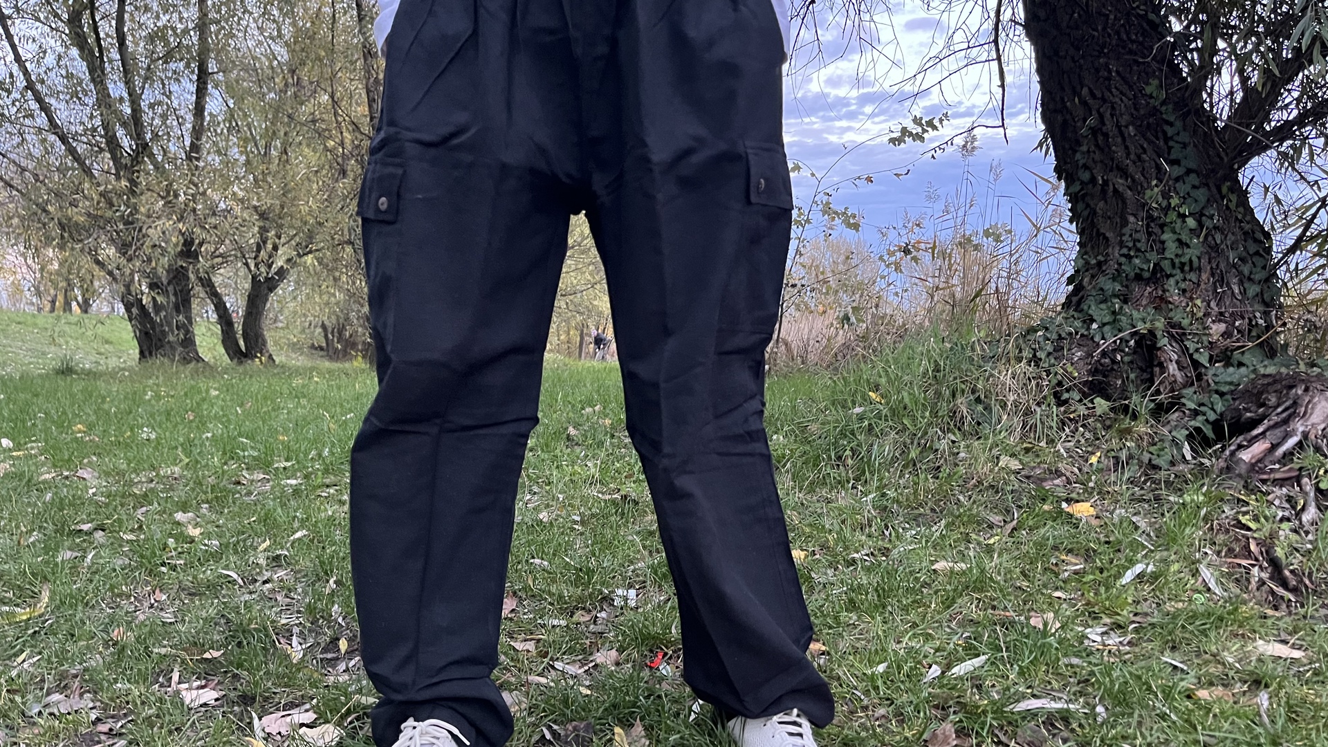 Nepáli férfi nadrág - Nepáli Unisex nadrág - fekete zsebes  <span style="font-size: 1rem;">A Nepáli Unisex fekete zsebes nadrág könnyű, 