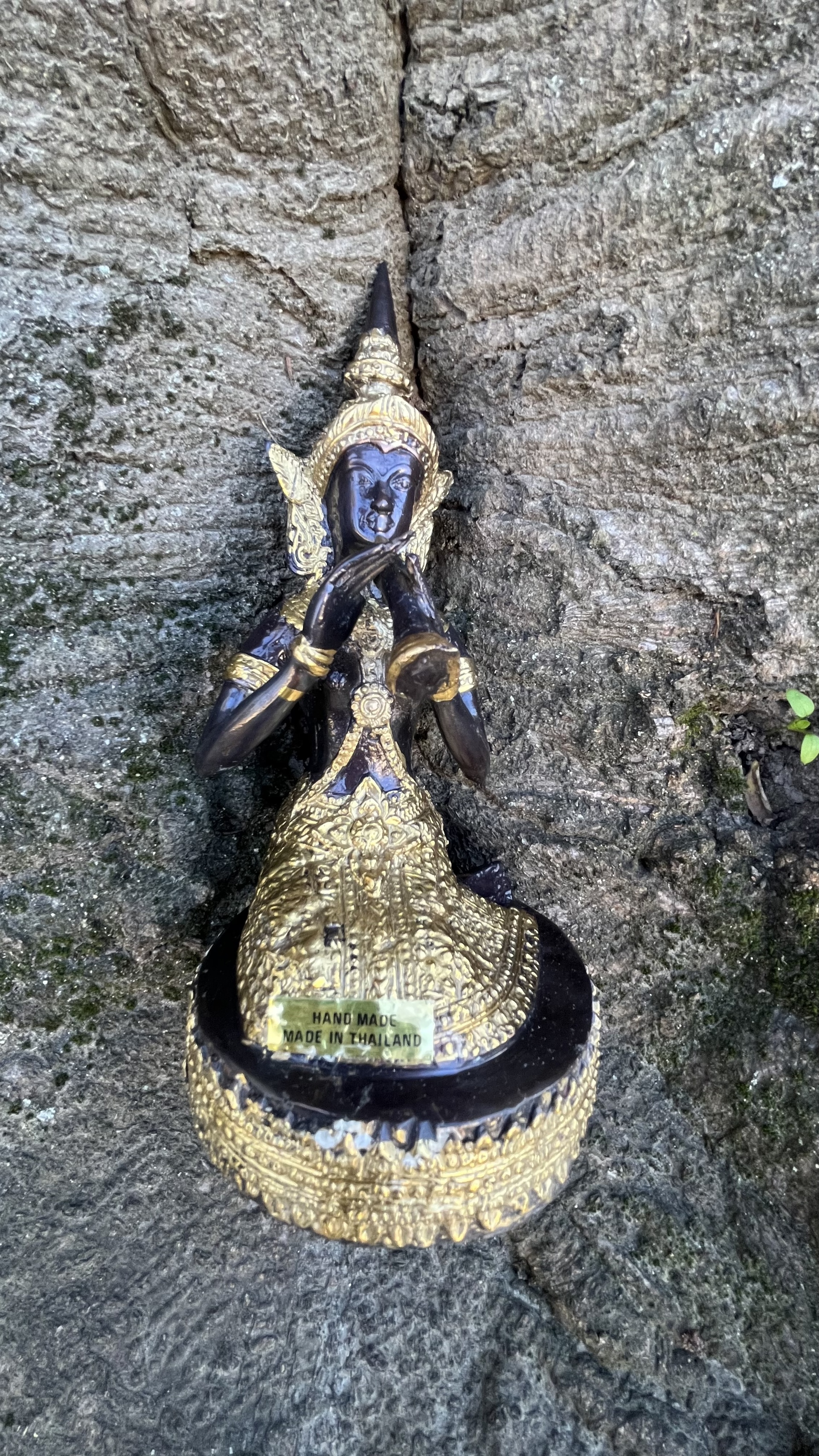 Réz szobrok - Thai Buddha védelmezői Angyalok - Furulyázó  Thai Buddha őrzői Angyal szobor<br id="isPasted">Gyönyörű Thaiföldről érkez 