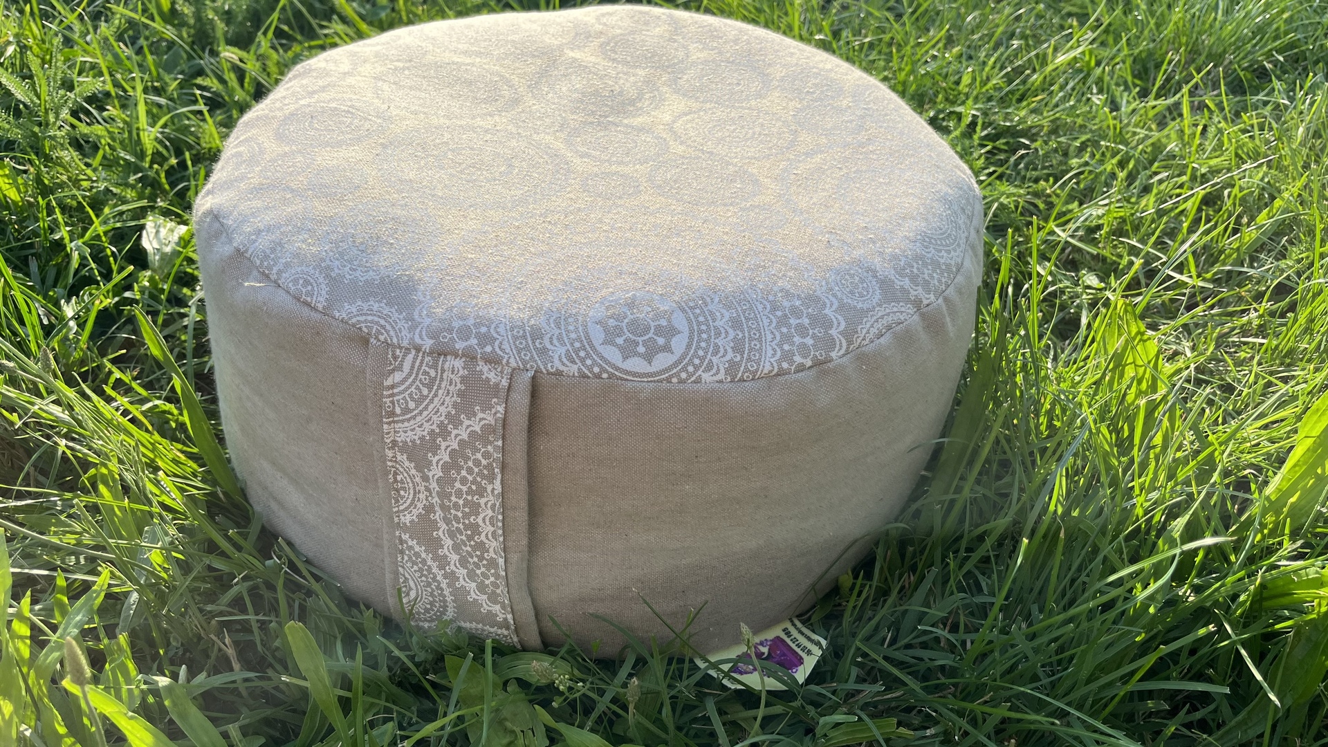 Meditációs párnák - Bio tönkölybúza meditációspárna - Natúr Mandalás Belső húzat nélkül <div style="font-size: 1rem;">+Belső huzat rendel&eacute;s&eacute;hez katti 