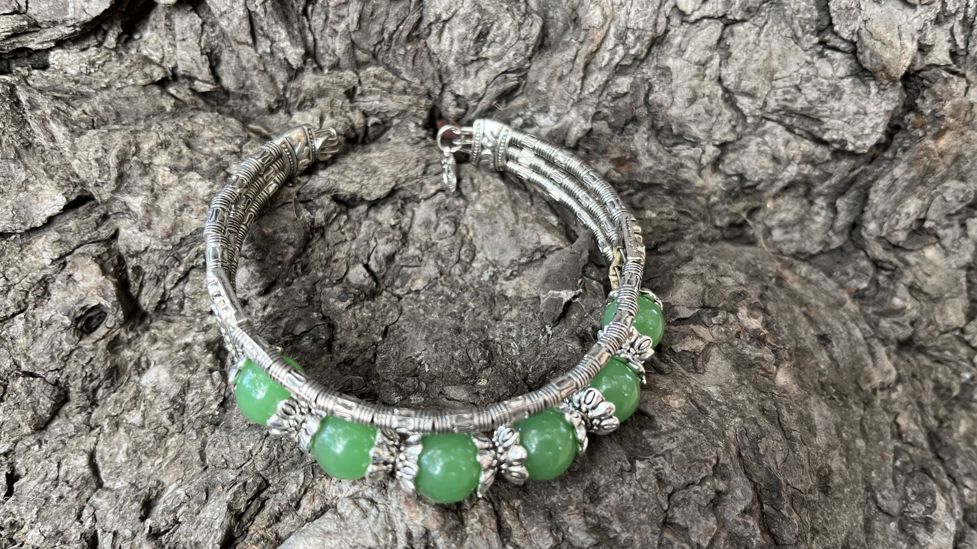 Karkötő - Tibeti ezüst - zöld jade karkötő    