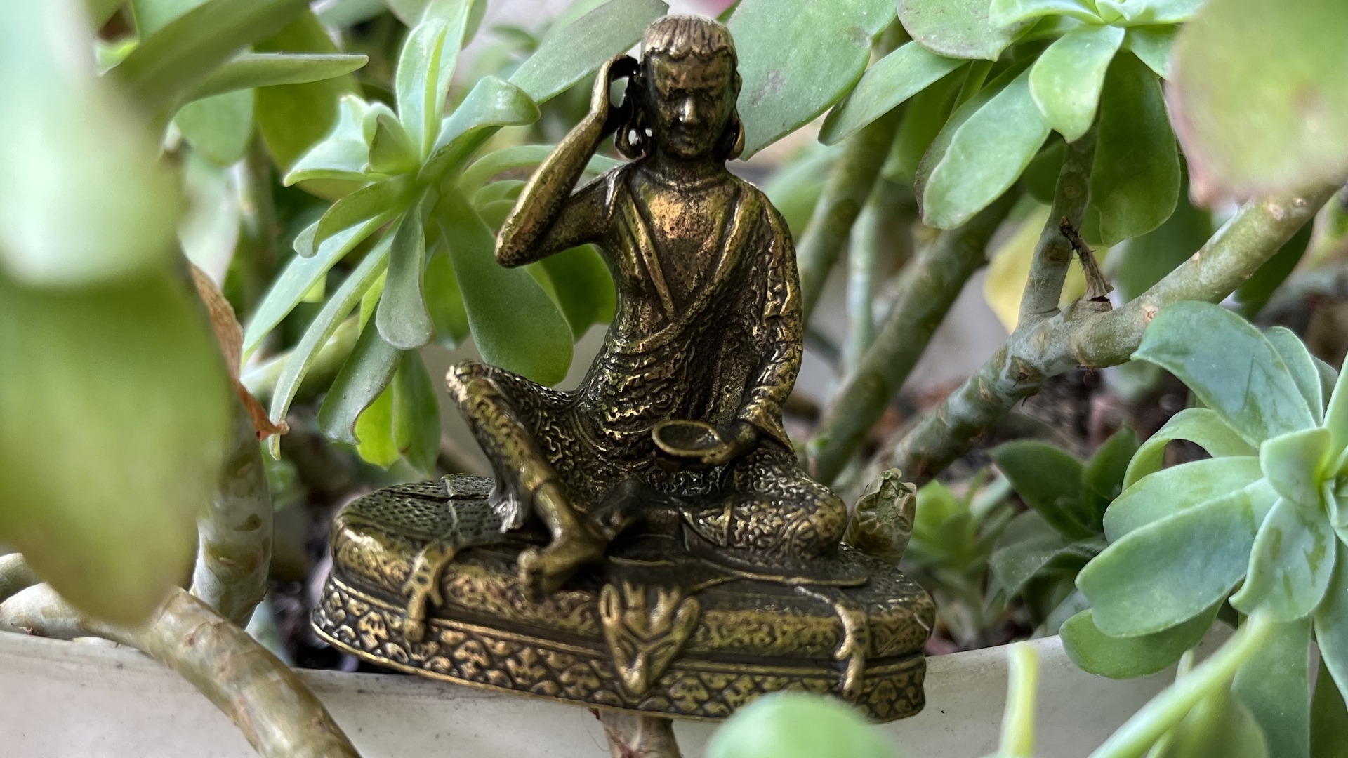 Kis szobrok - Milarepa bronz szobor