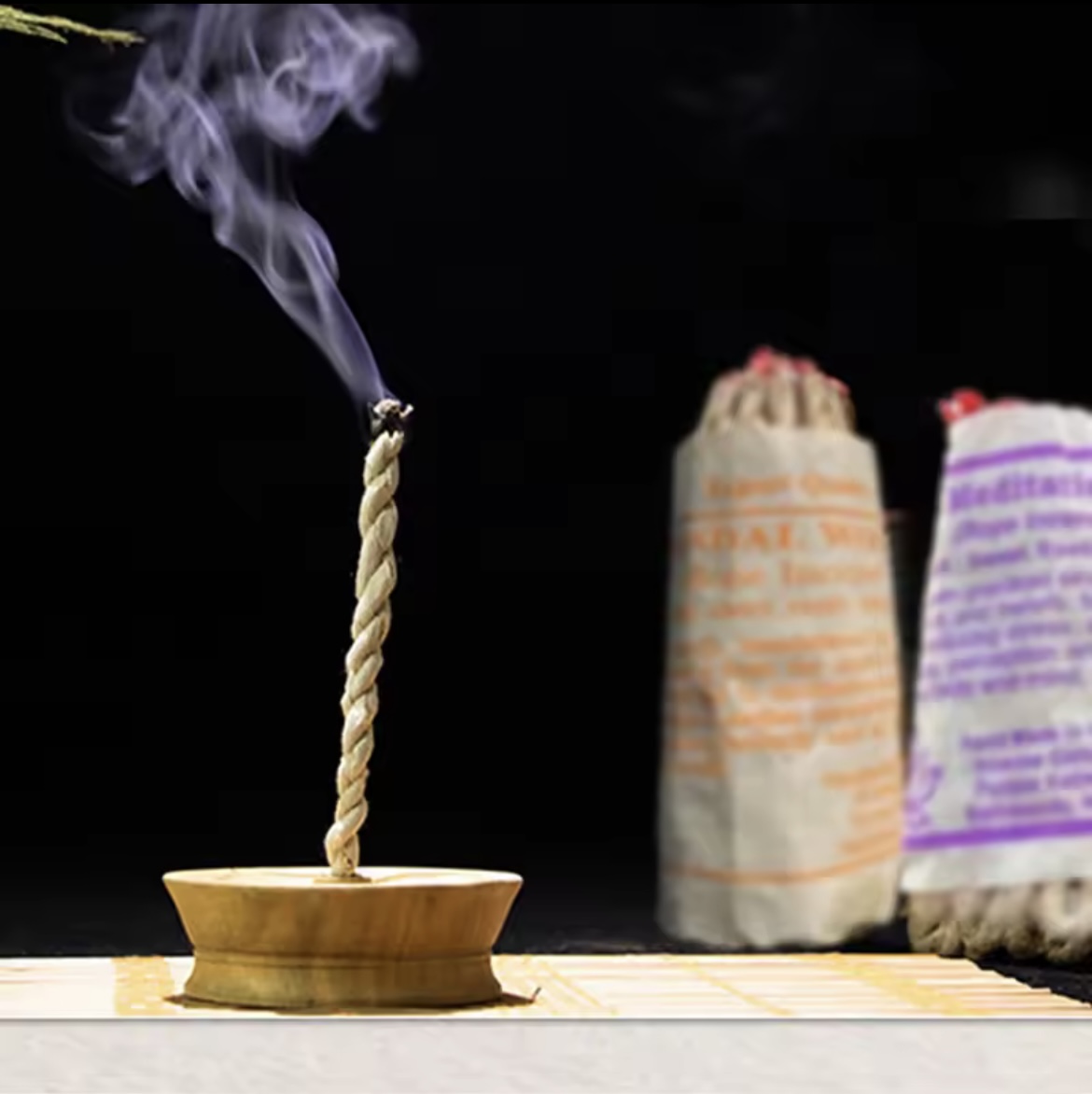 Kötél füstölő - Nepáli tradicionális kézzel készített kötél füstölő - Santal wood   Nepáli hagyományos kézzel készített kötél füstölő 