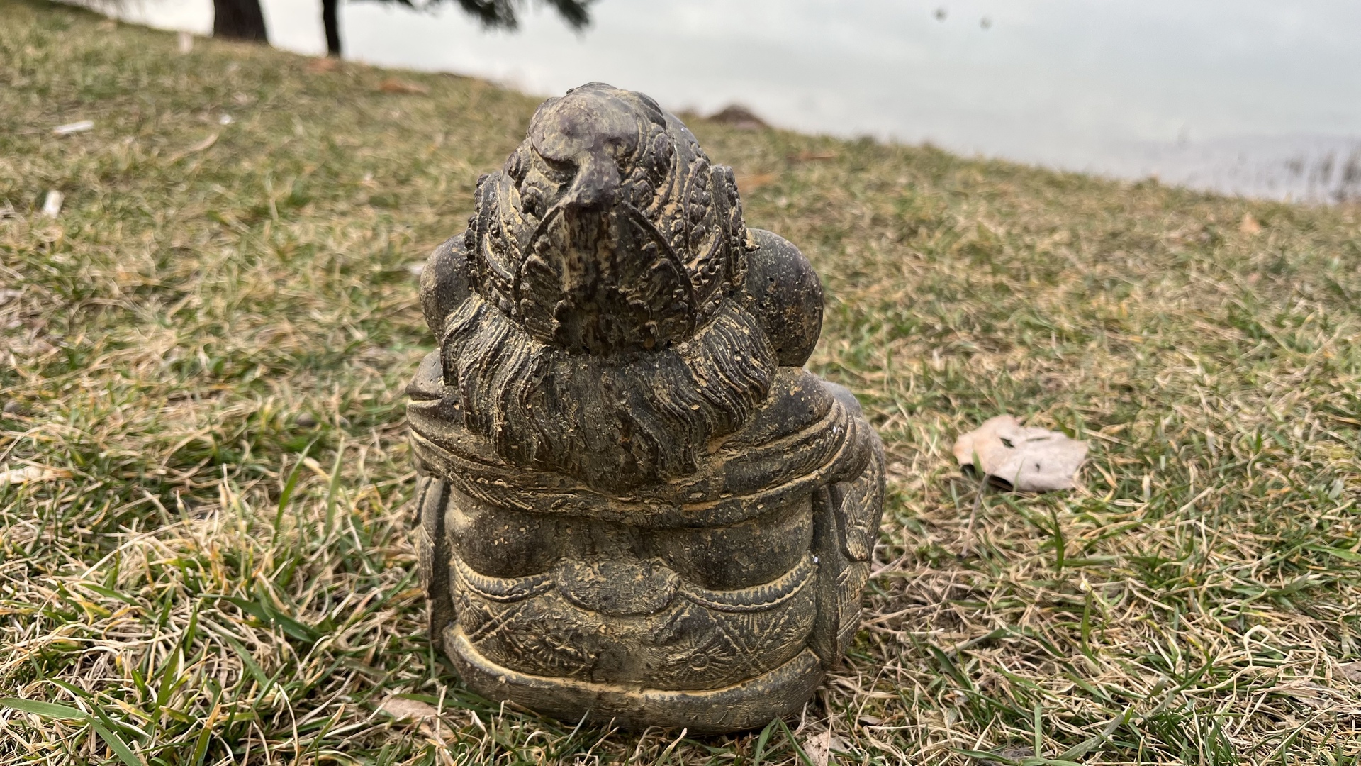 Ganésa szobrok - Ganesha kő szobor  Gyönyörű Ganesha kő szoborA természetes kőből faragott, részletgazdag Ganes 