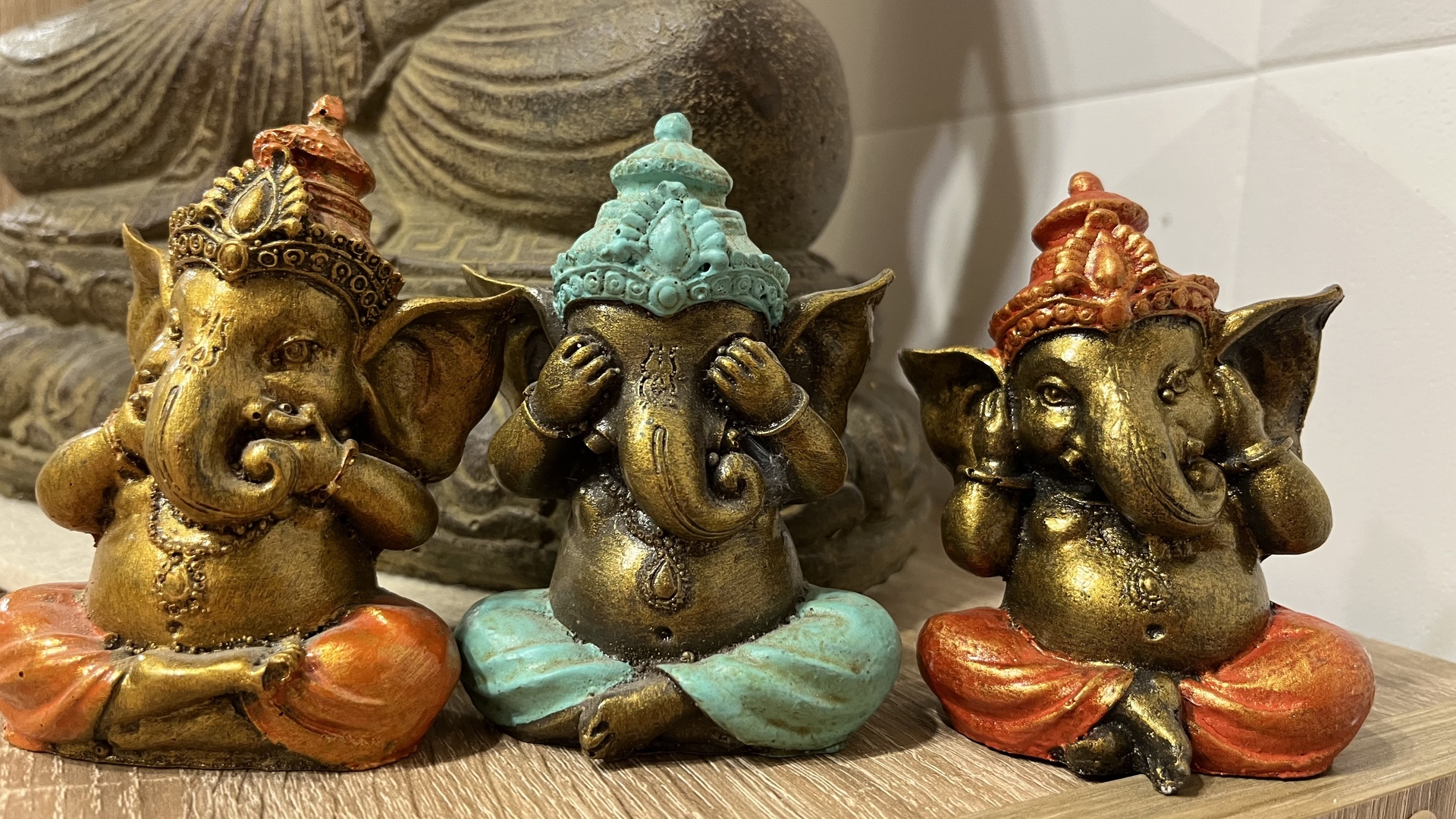 Ganésa szobrok - Ganesha kis szobor szett  Ne láss  ne hallj  ne szólj <span style="font-size: 1rem;">Gy&ouml;ny&ouml;rű Ganesha kis szoborok,mely 
