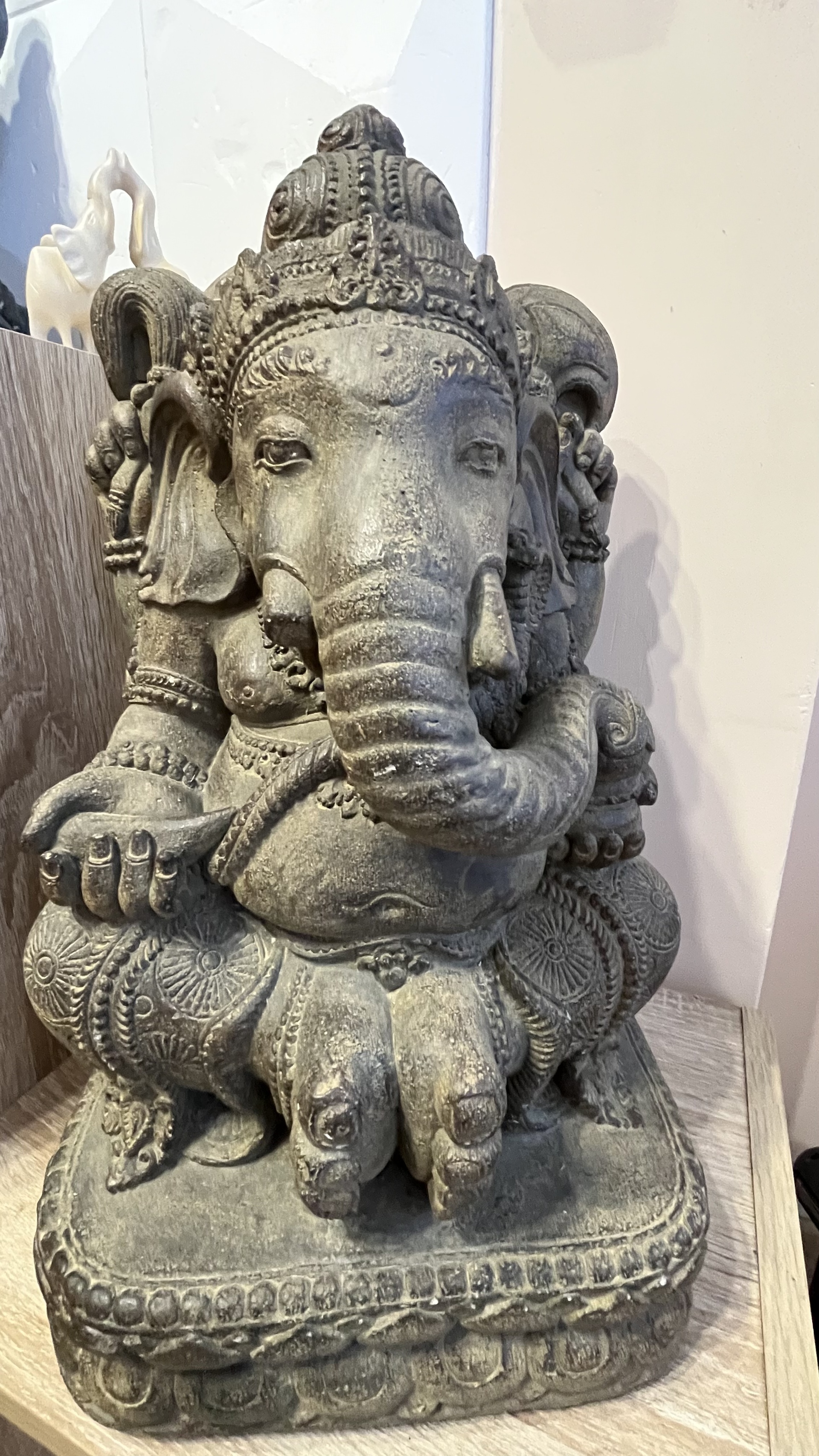 Ganésa szobrok - Ganesha nagy kőszobor  <span style="font-size: 1rem;">Gyönyörű Ganesha kő szobor,mely kerted vagy  