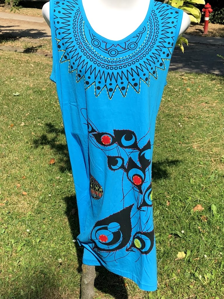Színes nepáli női ruha bő szabással, kényelmes darab meditációhoz meg nyári otthoni viselésre