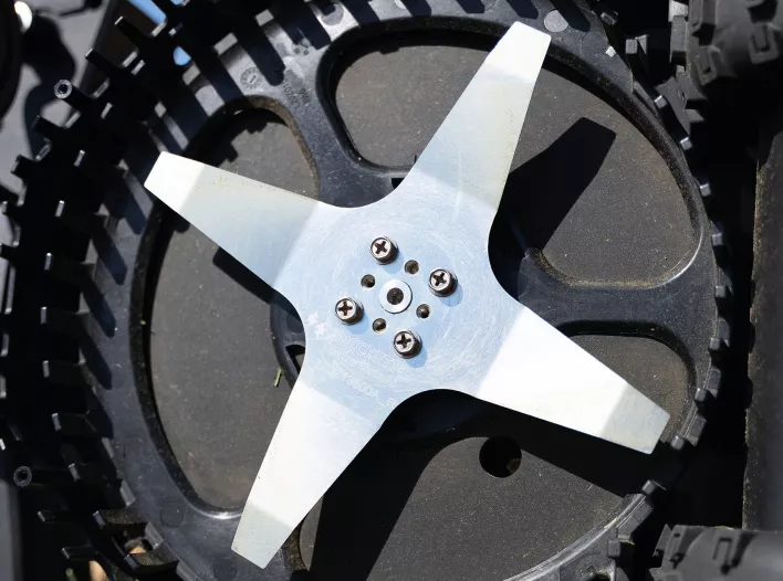 Techline robotfűnyírók - Techline NEXTTECH LX2 Robotfűnyíró Az új robotfűnyíró generáció legkisebbje Mini robotfűnyíró, amely még kevésbé terheli a környezetet, és a legfejlett 